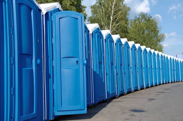 Best Restroom trailer rental cost  in Vamo, FL